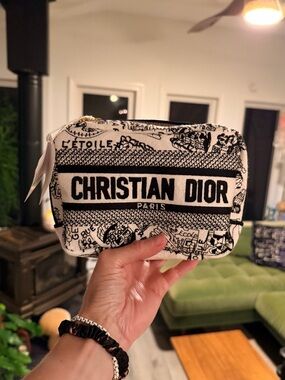READ DESCRIPTION Christian Dior "Plan de Paris" Canvas Embroidered Pouch Tagged